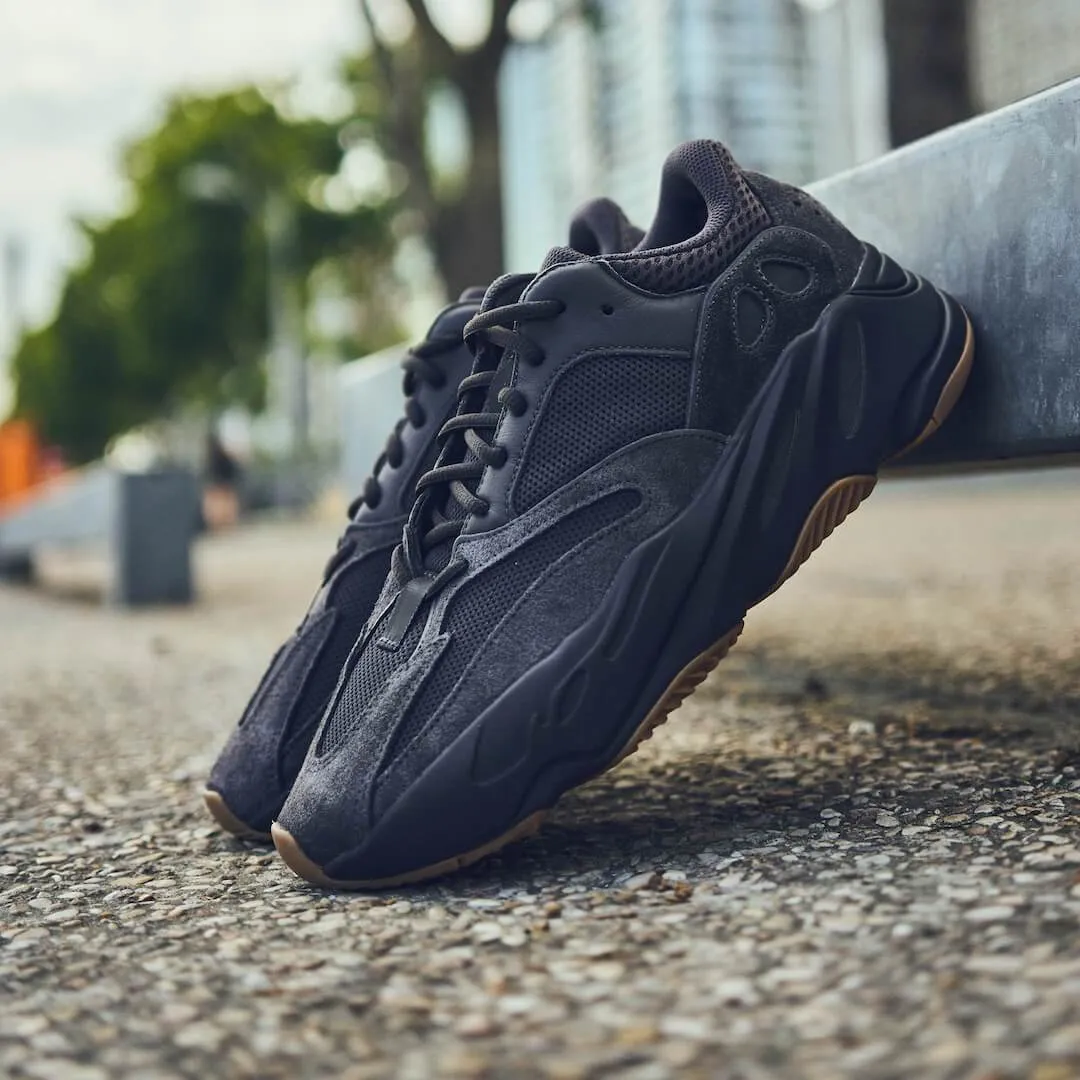 Yeezy 700 Utility Black – KP SHOES - Main Image